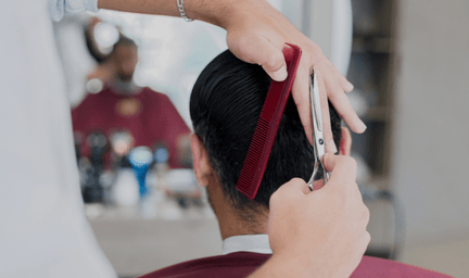 Corte de cabelo masculino de R$ 79,90 por R$ 49,90 - Image 2